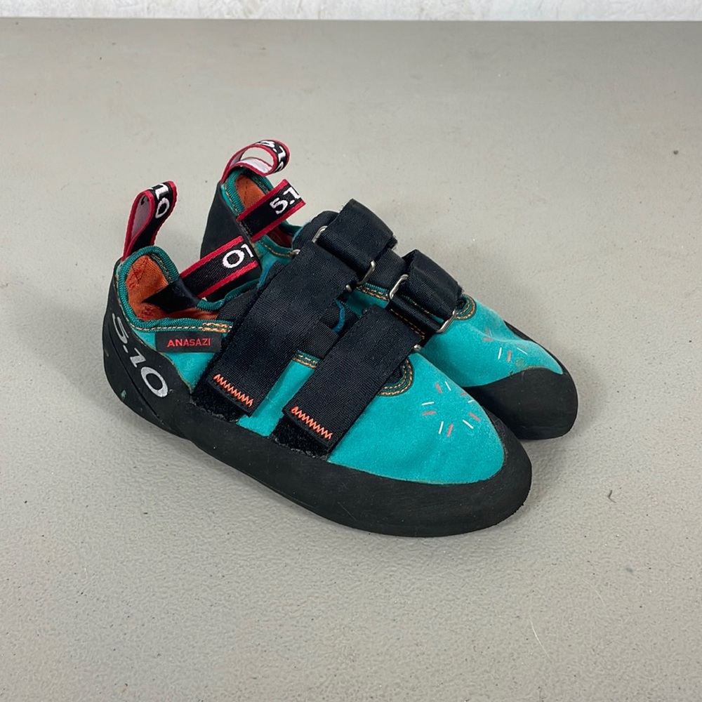 Five Ten Anasazi Climbing Shoes size 5.5 womens black teal NWOT